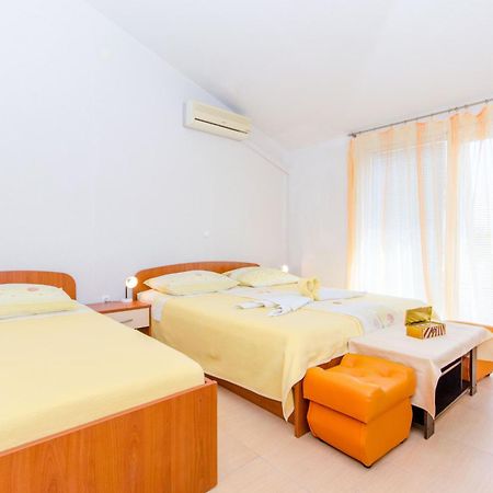 Knezovicapartments Živogošće Kültér fotó