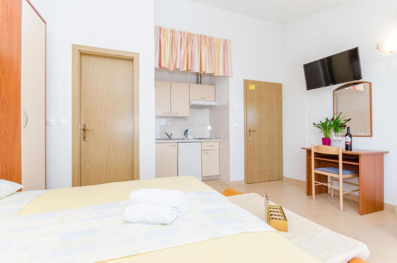 Knezovicapartments Živogošće Kültér fotó