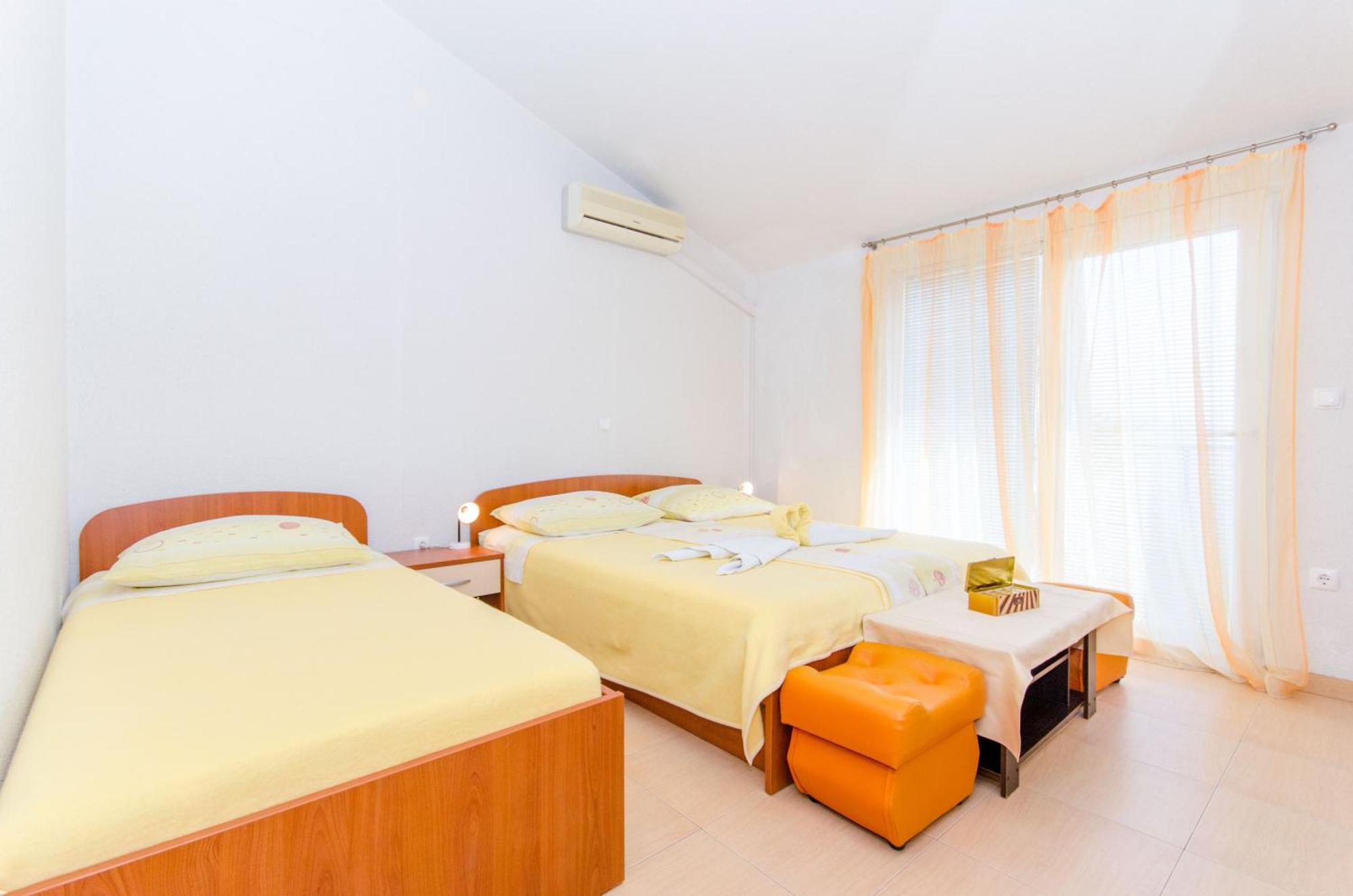 Knezovicapartments Živogošće Kültér fotó