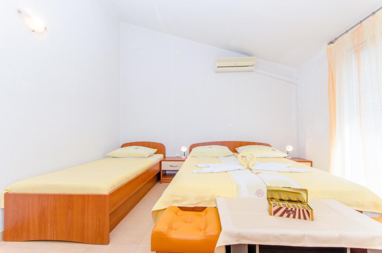 Knezovicapartments Živogošće Kültér fotó